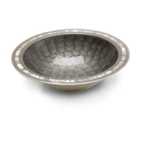 Cuenco para servir de metal martillado Cuenco para servir de aluminio con cuenco amordazado de cocina de metal martillado para servir con acabado plateado - Product Image 4