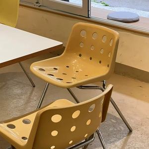 Ensembles <span class=keywords><strong>de</strong></span> meubles <span class=keywords><strong>de</strong></span> restaurant crème <span class=keywords><strong>de</strong></span> style coréen moderne combinaison <span class=keywords><strong>de</strong></span> chaises <span class=keywords><strong>de</strong></span> table design en métal commercial café dessert cuisson gâteau - Product Image 4