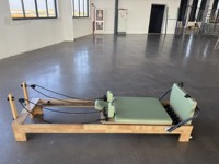 Cama de Pilates de Madera de Caucho Natural, Equipo Profesional de Yoga y Pilates con Accesorios Completos para Gimnasio y Uso Doméstico