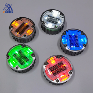 Luz solar de pavimento de forma redonda marcadores de pernos de carretera LED Luz de muelle solar intermitente incrustada il300 4 vías G105 pernos de carretera solares - Product Image 3