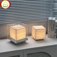 Lampe de table moderne carrée en métal pour hôtel, contrôle tactile, lumière blanc chaud, CRI élevé 90, lampe de chevet LED décorative AC