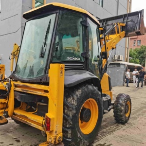 รถตักล้อยาง JCB 3CX 3 ตัน ประสิทธิภาพสูง พร้อมเครื่องยนต์ 75 กิโลวัตต์ รถตักล้อยาง 3CX 4CX เครื่องยนต์คัมมินส์ราคาประหยัด - Product Image 3