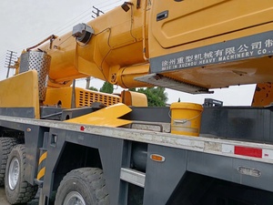 Grúa Hidráulica Todoterreno XCMG QY130K de 130 Toneladas, Equipo de Construcción para Energía Eólica - Product Image 5