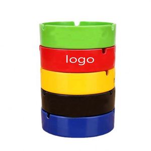 Cendrier rond personnalisé en plastique couleur unie pour hôtel, bar, bureau – Cendrier promotionnel, cadeaux publicitaires - Product Image 1