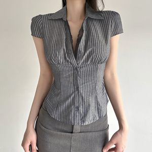 Top Vintage Y2K con Cuello en V y Rayas para Mujer, con Encaje, Botones al Frente, Corte Ajustado, Manga Corta, a la Moda - Product Image 5
