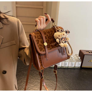 Automne et hiver Style léopard Design collège Style sac à bandoulière nouvel étudiant mode cuir sac à dos sac en gros - Product Image 1