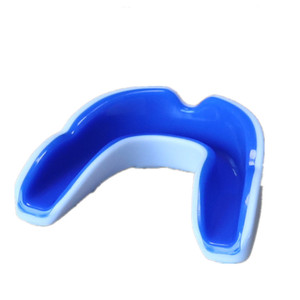 Protector bucal personalizado logotipo personalizado deportes <span class=keywords><strong>boxeo</strong></span> fútbol baloncesto protector <span class=keywords><strong>de</strong></span> goma protector - Product Image 1
