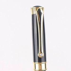 Pluma Estilográfica Negra de Lujo Personalizada con Puntas de Oro para Oficina - Product Image 5