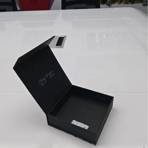 उत्कृष्ट उपहार के लिए कीमती वर्ग चुंबकीय पेपर बॉक्स, प्रीमियम उत्पाद पैकेजिंग के लिए आभूषण कपड़े और इलेक्ट्रॉनिक्स - Product Image 2