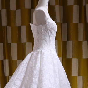 Robe de mariée <span class=keywords><strong>grande</strong></span> <span class=keywords><strong>taille</strong></span>, style princesse, avec corsage en dentelle et décolleté cœur, boutons perlés sur le devant, fente, traîne cathédrale, vente en gros - Product Image 5