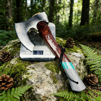 Tomahawk en acier carbone forgé à la main - Hache tactique avec manche en bois sculpté pour le camping, la survie et le travail du bois