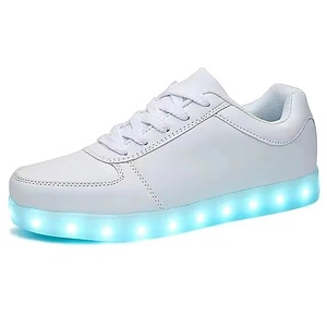 Novedad de Verano, Zapatillas Unisex Personalizadas con Carga USB, Estilo Deportivo, Zapatos con Luces LED - Product Image 2