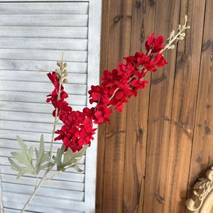 ดอกไม้ประดิษฐ์ Jinxi Larkspur สีแดง ผ้าไหม สำหรับตกแต่งงานแต่งงานและบ้าน - Product Image 1
