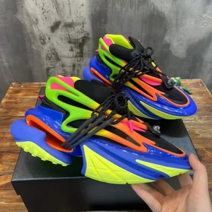 Chaussures de basket-ball pour hommes de haute qualité, design tendance, en mesh, à lacets, motif floral intemporel, légères et respirantes - Product Image 1