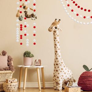 Guirlande <span class=keywords><strong>de</strong></span> pompons rouges <span class=keywords><strong>de</strong></span> 1 m (3,28 pi) pour décorations murales, fêtes, anniversaires, mariages, Noël et arbres <span class=keywords><strong>de</strong></span> Noël - Product Image 5