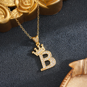 Pendentif Couronne Lettre Plaqué Or avec Strass en Cristal A B C G Style Hip-Hop Collier Unisexe Bijou Charmant - Product Image 4