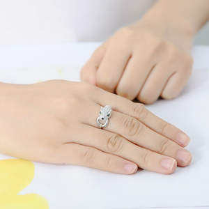 Anillo de Cóctel F140 con Cabeza de Pantera, Plata 925, Cristales Pavé, Joyería Fina para Mujer, Uso Diario - Product Image 4