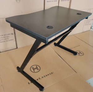 <span class=keywords><strong>Precio</strong></span> <span class=keywords><strong>de</strong></span> fábrica Marco <span class=keywords><strong>de</strong></span> metal moderno en forma <span class=keywords><strong>de</strong></span> Z <span class=keywords><strong>Mesa</strong></span> <span class=keywords><strong>de</strong></span> juegos <span class=keywords><strong>Gamer</strong></span> Computer Racing Gaming Desk - Product Image 3