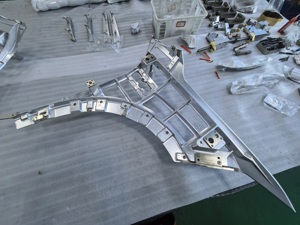 Services d'usinage CNC de grande taille pour modules de pièces en aluminium, usinage CNC personnalisé, blocs de profilage de pièces OEM usinées CNC - Product Image 3