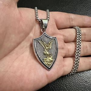 Hip Hop San Miguel Arcángel escudo impermeable deslustre libre de acero inoxidable joyería de moda colgantes collares para hombre - Product Image 6