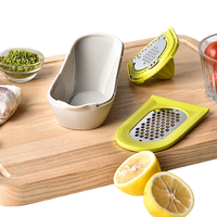Outil à agrumes 3-en-1 avec fonctions presse-agrumes, râpe et zester, gadget de cuisine de qualité alimentaire sans BPA pour citron, orange, lime, facile à nettoyer