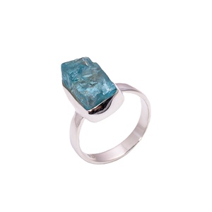 Sky Apatite แหวนที่ทำด้วยมือเครื่องประดับของแข็ง925เงินสเตอร์ลิงขายส่งที่กำหนดเองซัพพลายเออร์เครื่องประดับแหวนพลอย - Product Image 1