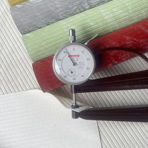 Cuero Sintético de PVC con Textura Acanalada Vertical en Tonos Pastel, Acabado Suave y Brillante, con Patrón de Líneas Discontinuas para Mochilas Decorativas - Product Image 6