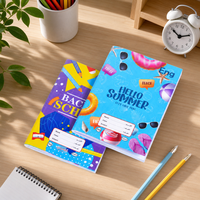 Cahiers d'exercices scolaires à agrafes avec logo arabe et couvertures variées pour l'écriture en classe - Fournisseur