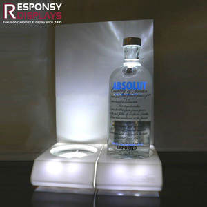 Présentoir acrylique à trois niveaux avec lumière LED pour petits gâteaux Cupcakes Pâtisserie Dessert Vitrine dans la <span class=keywords><strong>boulangerie</strong></span> - Product Image 4