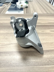 Grosir Pabrik suku cadang otomotif kualitas tinggi untuk Porsche Panamera suspensi mesin OEM 9A7 199 384 00 9A719938400 - Product Image 6