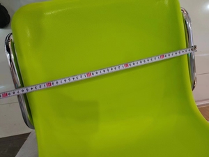 Sedia moderna in metallo di lusso impilabile in plastica nuovo Design per casa ufficio e casa confortevole da allenamento per casa - Product Image 4