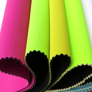 Tissu néoprène 3 couches en gros, 2MM 3MM <span class=keywords><strong>5MM</strong></span>, polyester et nylon laminés avec <span class=keywords><strong>feuille</strong></span> de caoutchouc SBR pour sacs - Product Image 4