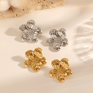 ต่างหูรูปดอกไม้สแตนเลสสีทองสีเงินสำหรับผู้หญิงแฟชั่นของขวัญเครื่องประดับ TE60586 - Product Image 1