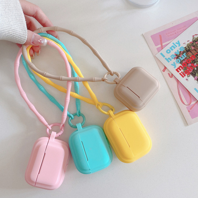 Minimalist Solid Color Silicone Protective Case for AirPods 4, Soft Earphone Cover with Lanyard Pendant for AirPods