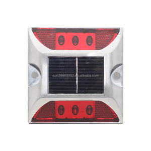 Luces de advertencia <span class=keywords><strong>LED</strong></span> solares Luz de calle solar de seguridad vial con perno cuadrado IP68 - Product Image 4