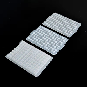 Couverture en silicone pour plaque PCR à 96 puits – Protection de microplaques de laboratoire - Product Image 1