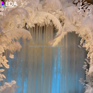 Arche de fleurs en plumes blanches faites à la main pour mariage, anniversaire, décoration intérieure LEDA - Product Image 4