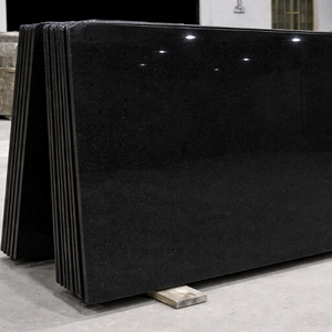 Dalle de granit noir absolu sur mesure de haute qualité pour la décoration murale de cuisines et salles de bain de villas et hôpitaux, export en vrac Inde - Product Image 4