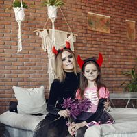 Kit de déguisement avec serre-tête cornes de diable, ensemble d'accessoires queue et nœud papillon rouges pour Halloween, cosplay, fête costumée, enfants et adultes