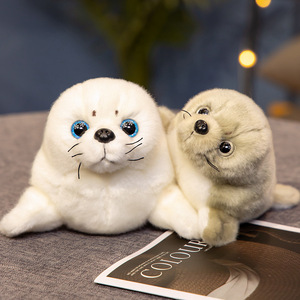 Jouet en peluche de phoque couché réaliste, animal de simulation avec pose mignonne, mammifère marin en peluche pour collection et cadeau, commande en gros - Product Image 2