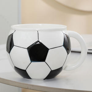 Penjualan laris mug bentuk bola sepak keramik kustom Logo klub sepak bola cangkir kopi keramik suvenir penggemar sepak bola - Product Image 5