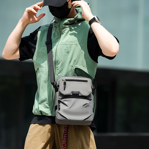 OEM New Vertical Large Capacity Crossbody Bag Men's Simple Fashion Nylon Outdoor <b>Chest</b> Bag - Product Image 5
