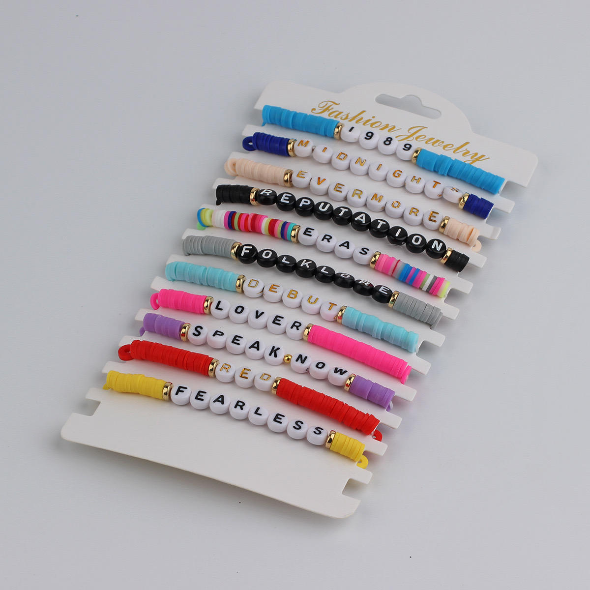 11 ensembles avec des cartes de papier