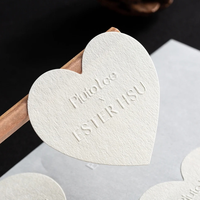 Étiquette adhésive en papier coton gaufré de forme personnalisée pour l'impression d'étiquettes, impression de logo