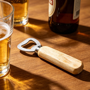Abridor de botellas de madera maciza, acero inoxidable, 14x4cm, mango de roble, para uso en el hogar o bar. - Product Image 1