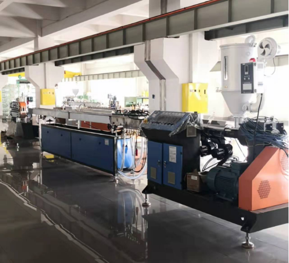 Полиуретановая пневматическая линия по производству пластиковых труб, машина для производства пластиковых труб, экструдеры