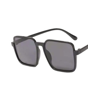 Lunettes de soleil demi-cerclées ZT pour femmes, monture en résine, visage ovale, protection UV 100%, mode été 2022, origine Yiwu - Product Image 4