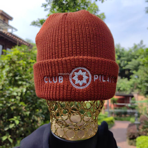 <span class=keywords><strong>Bonnet</strong></span> en laine d'angora rayé de luxe pour <span class=keywords><strong>femme</strong></span>, doux, moelleux et chaud, avec logo brodé, idéal pour la plage et le quotidien - Product Image 2