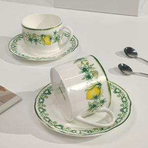 Tasse à café et soucoupe en porcelaine fine de la série Muguet de haute qualité, style anglais de luxe léger, pour le thé de l'après-midi, avec mug - Product Image 2