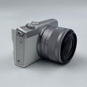 Appareil photo hybride Canon M100 d'occasion avec objectif, appareil photo hybride HD avec Wi-Fi et écran tactile, idéal pour le vlogging - Product Image 2